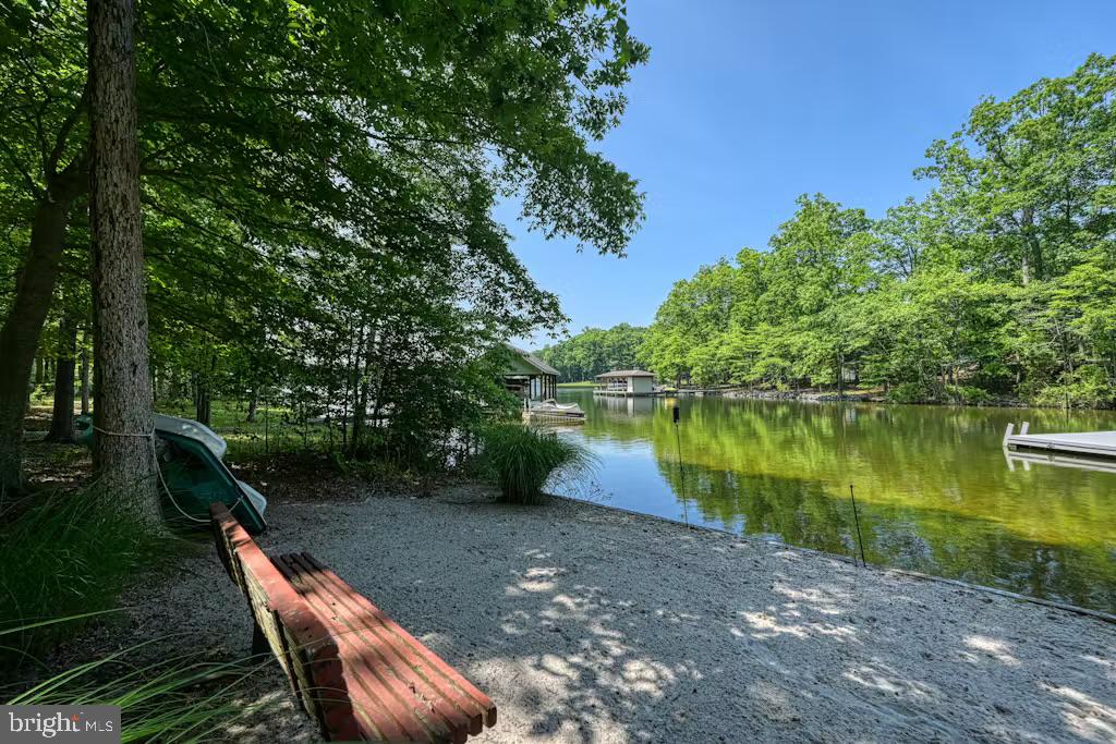 FOXWOOD MANOR - Residential