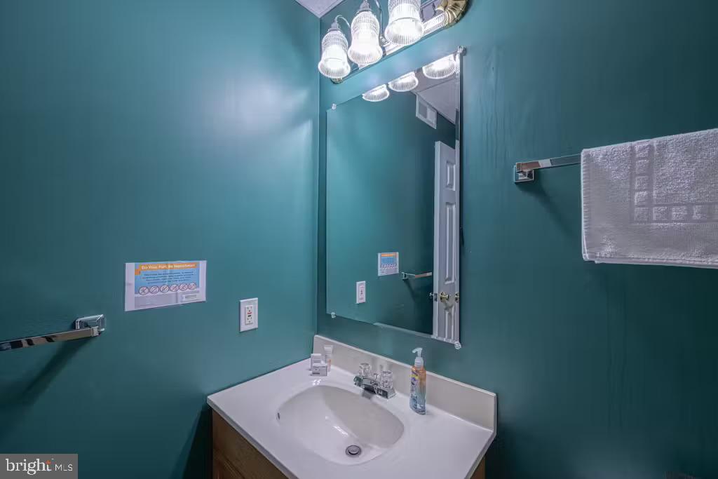 FOXWOOD MANOR - Residential