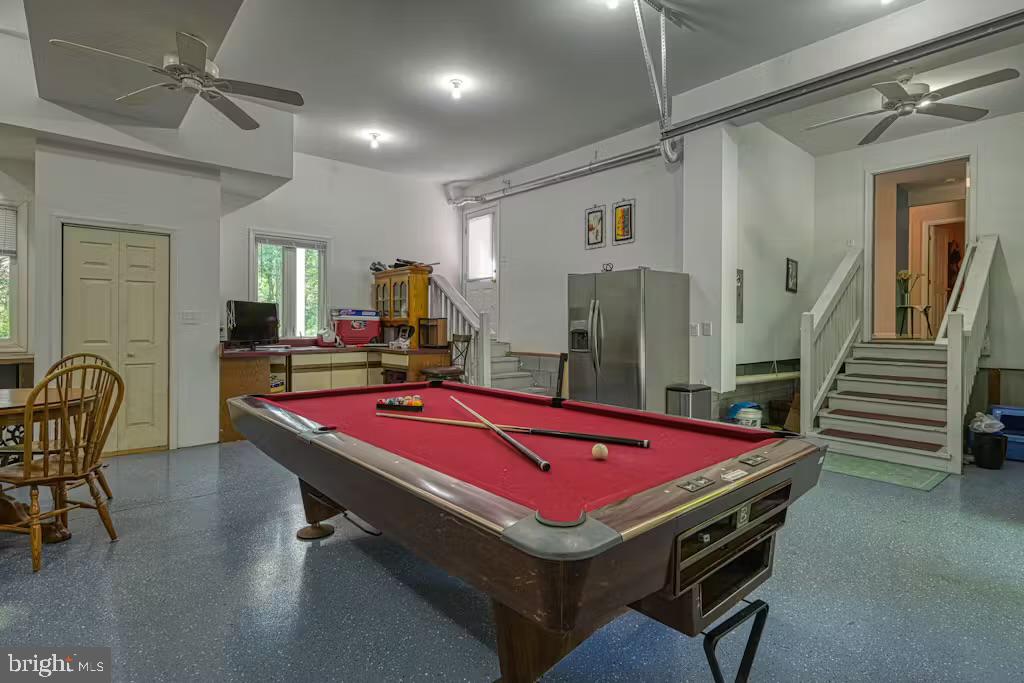 FOXWOOD MANOR - Residential