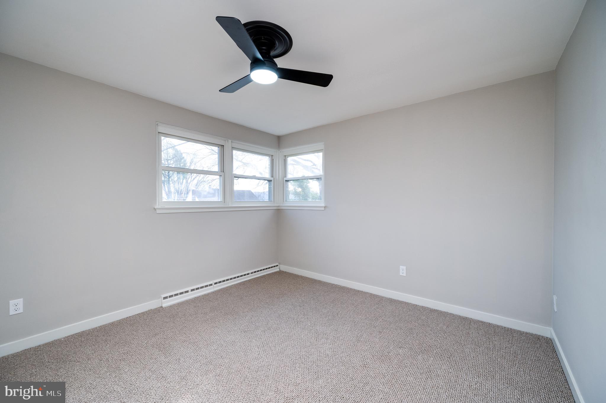 SINKING SPRING - Residential