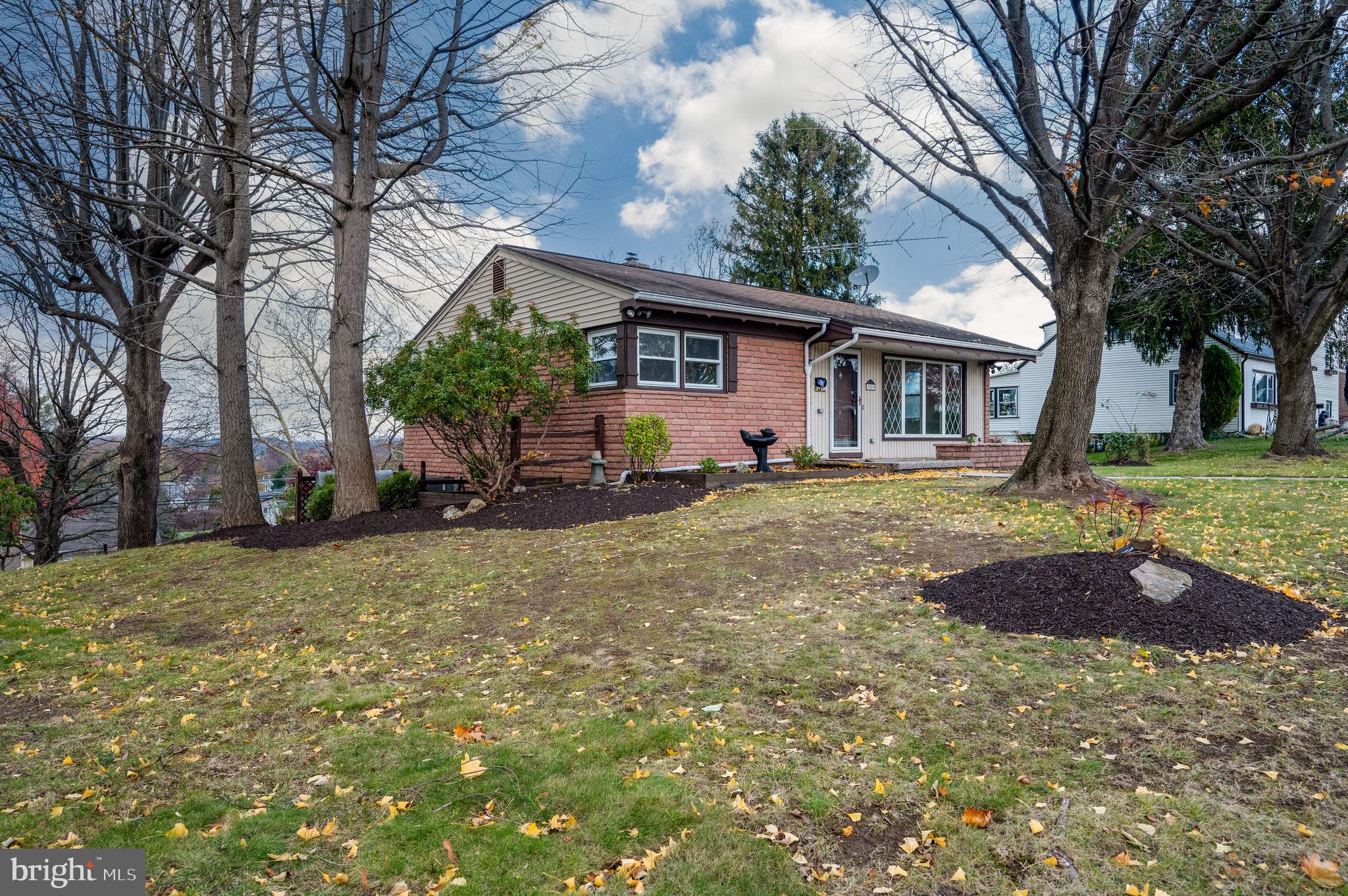 SINKING SPRING - Residential