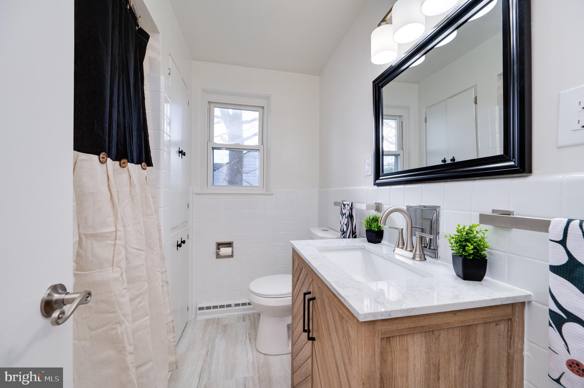 SINKING SPRING - Residential