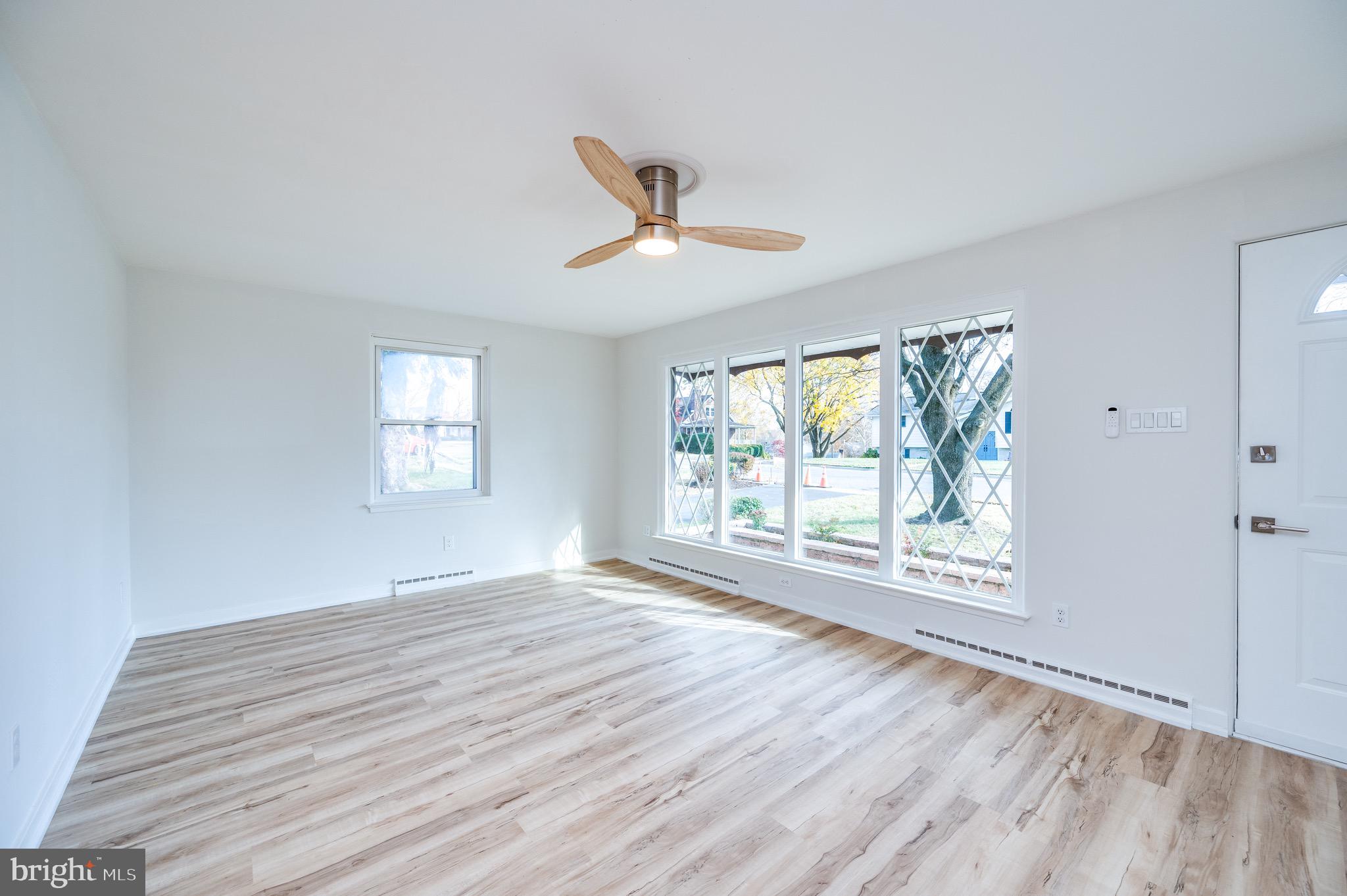 SINKING SPRING - Residential