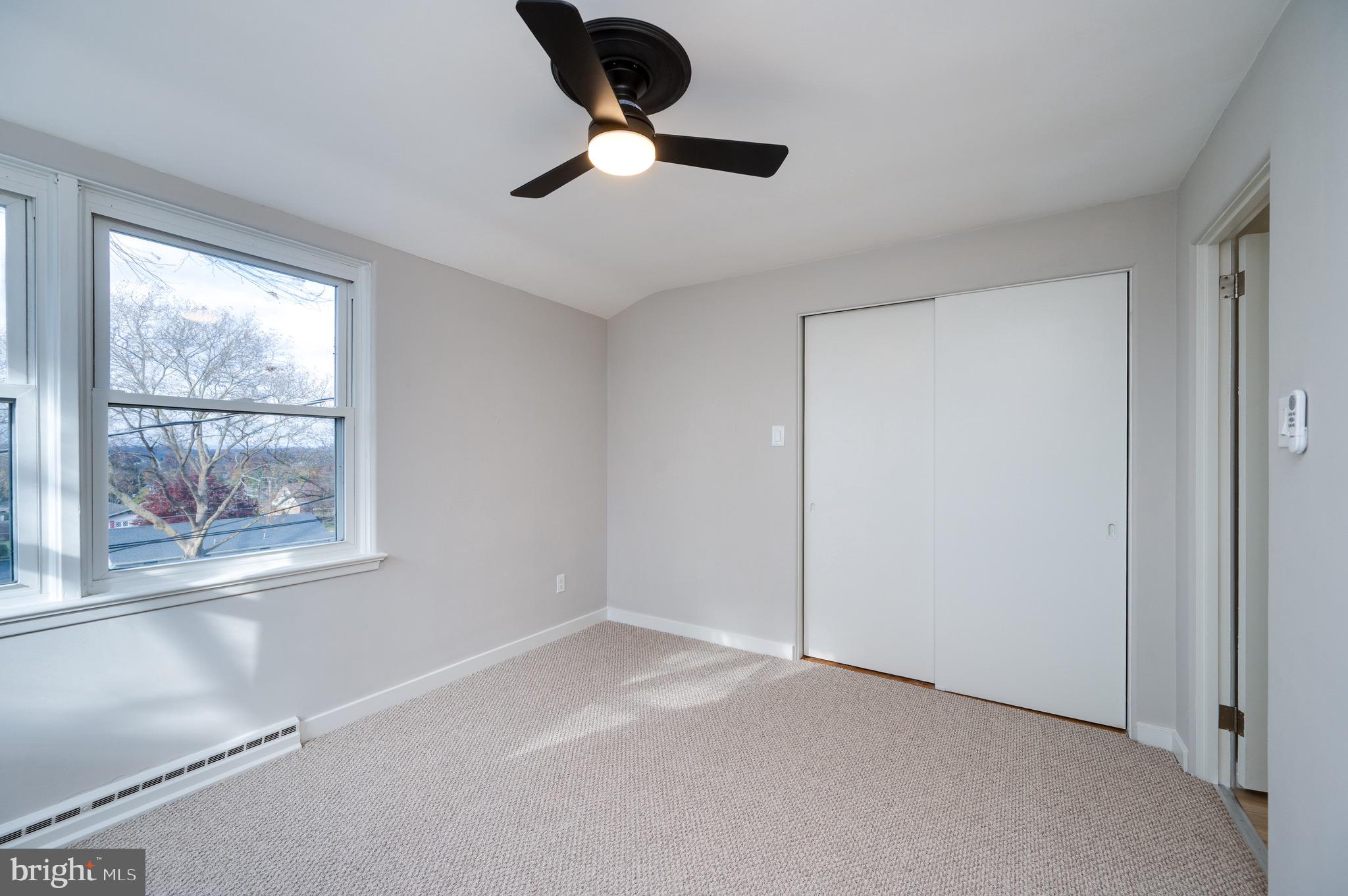 SINKING SPRING - Residential