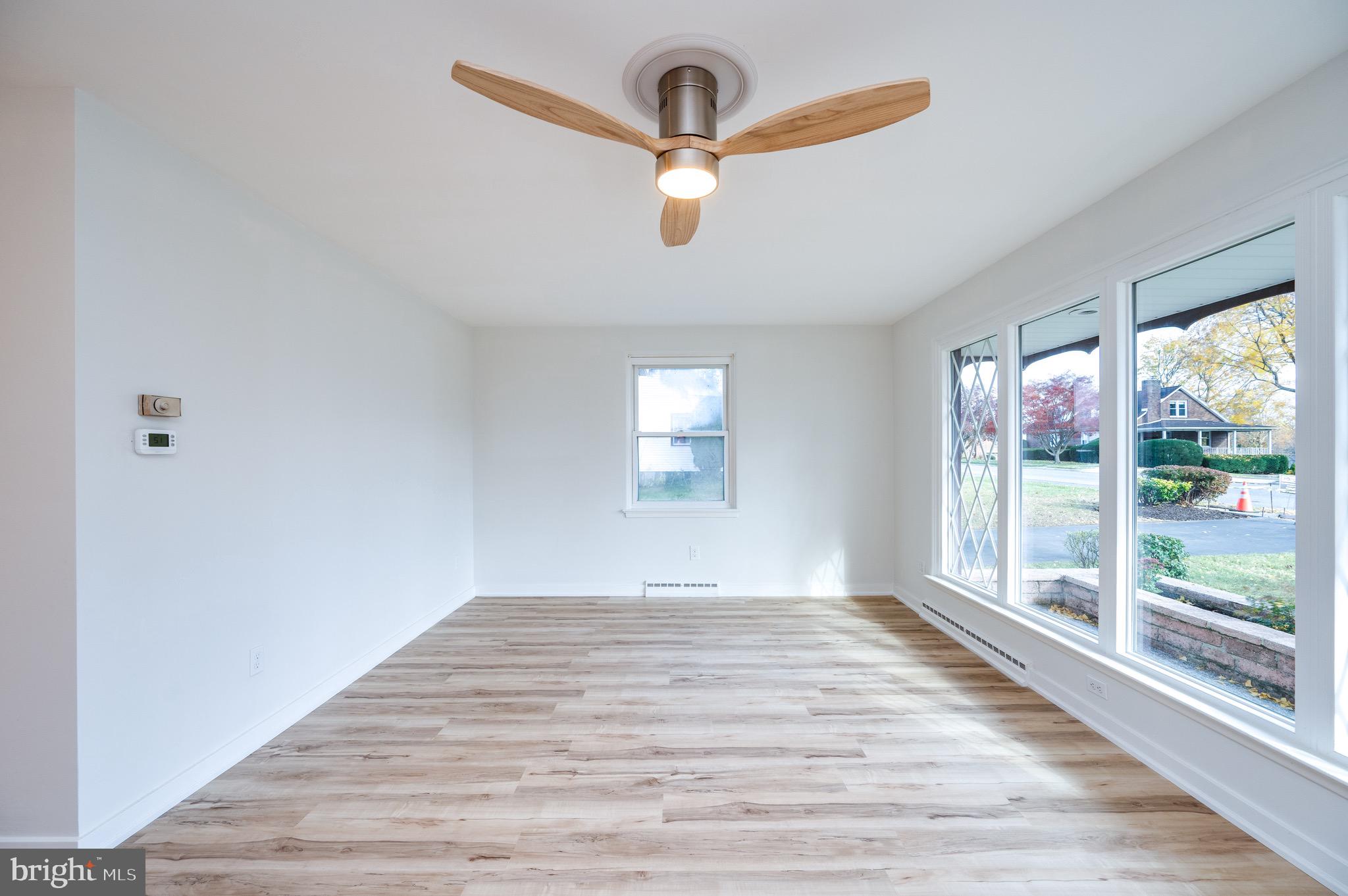 SINKING SPRING - Residential