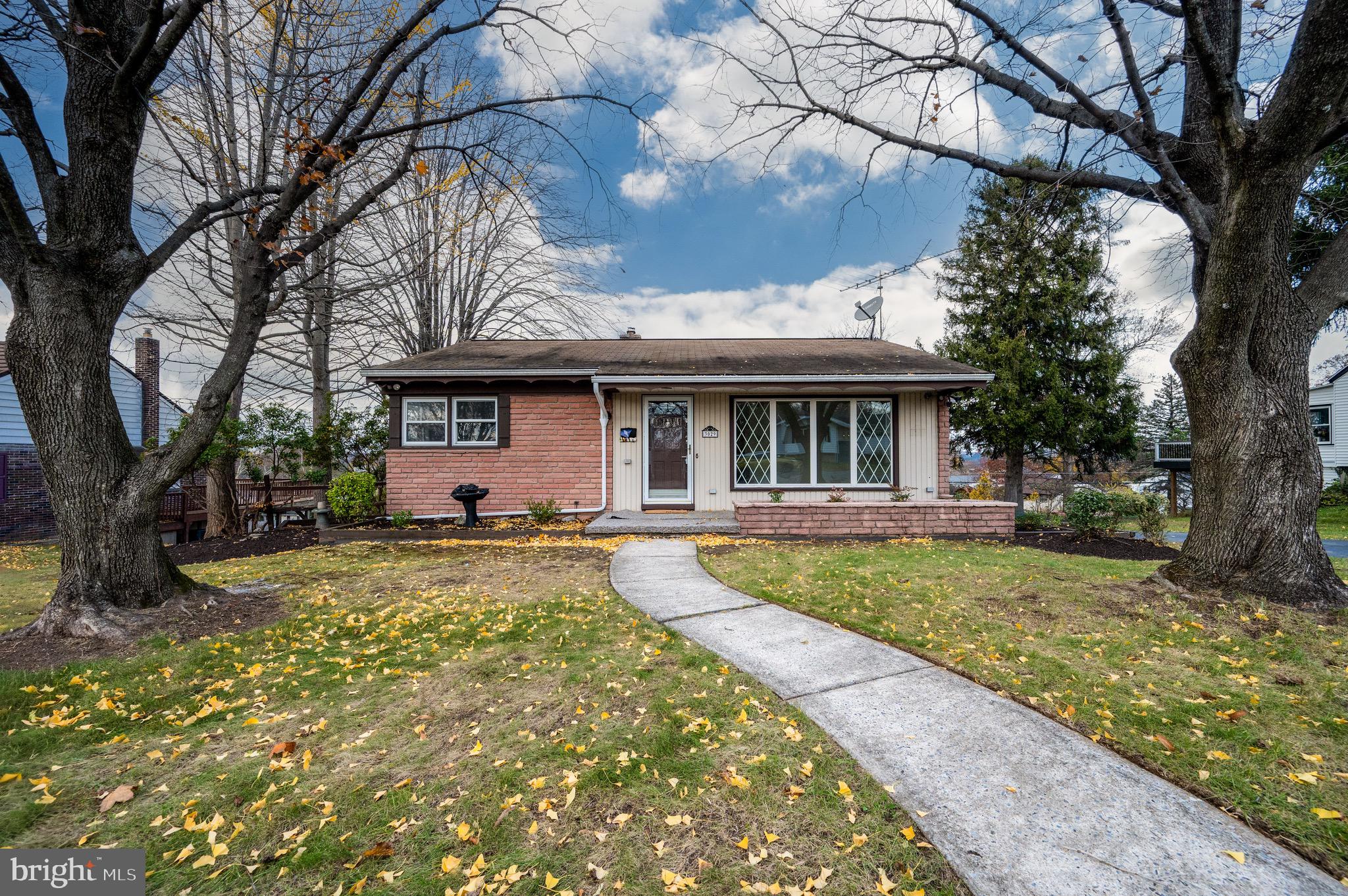 SINKING SPRING - Residential