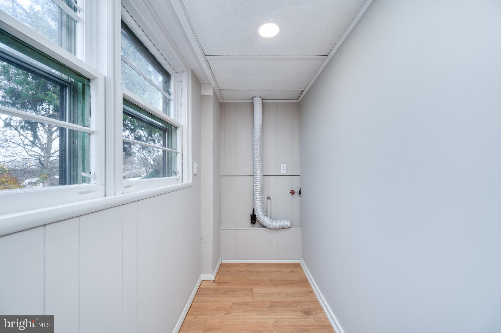 SINKING SPRING - Residential