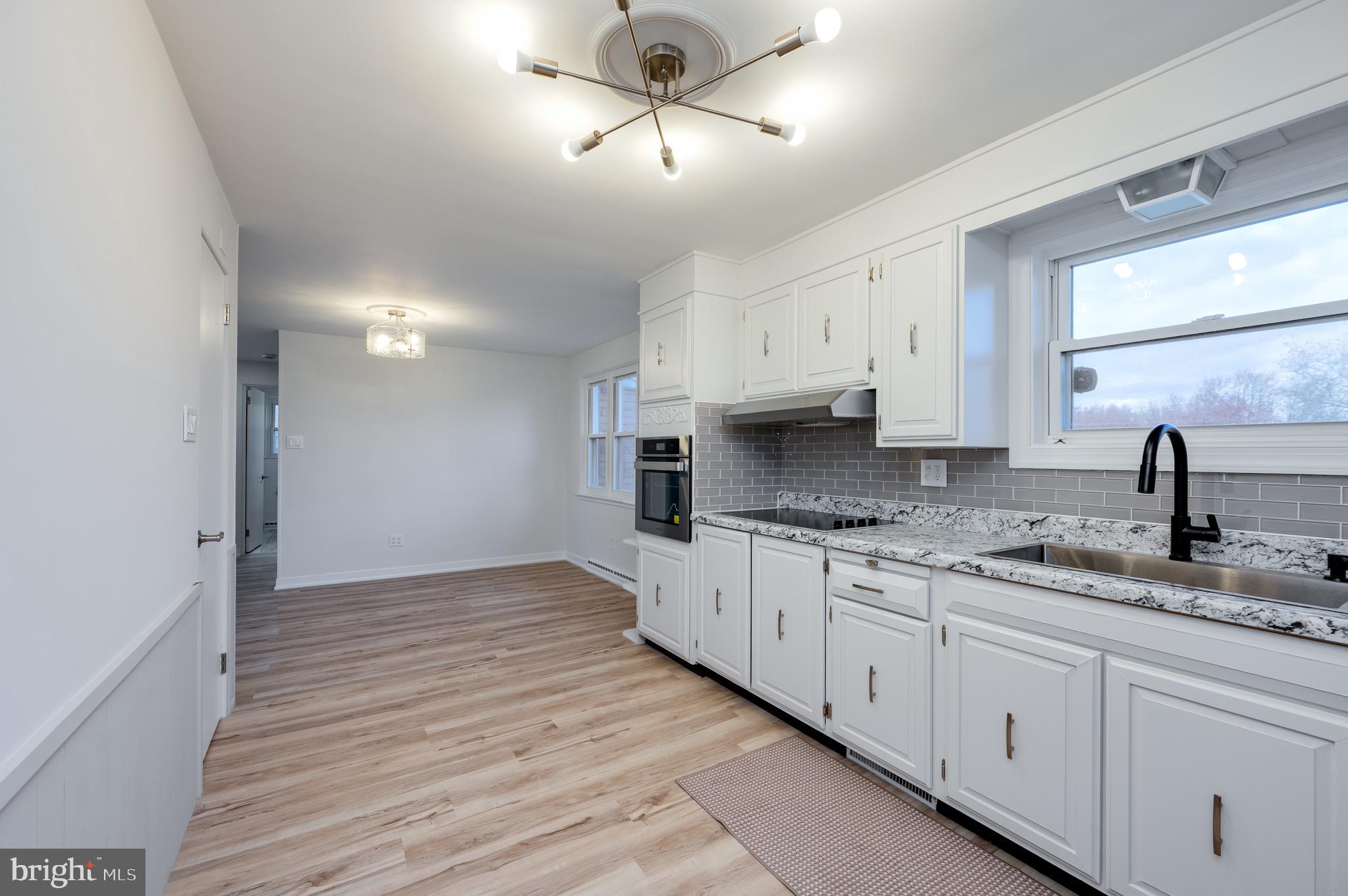 SINKING SPRING - Residential