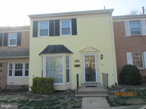 Townhouse For Rent - 4542 Maxfield Drive<br/> ANNANDALE, VA 22003