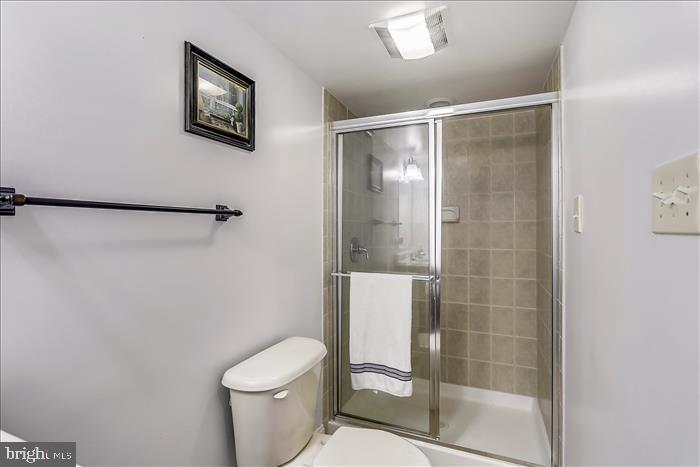 GUNNERS LAKE VILLAGE - Residential