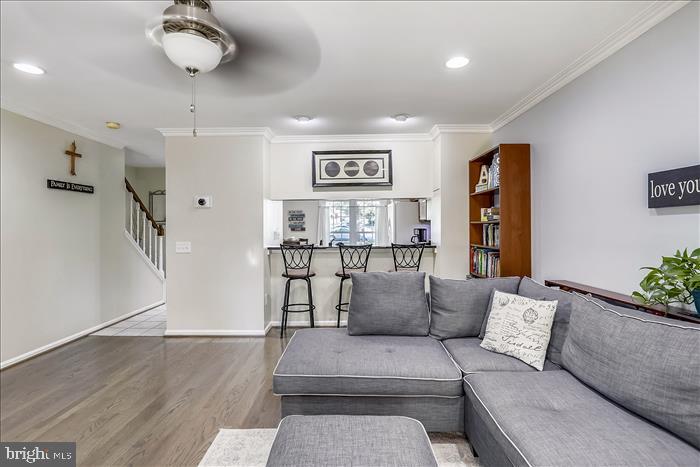 GUNNERS LAKE VILLAGE - Residential