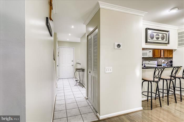 GUNNERS LAKE VILLAGE - Residential