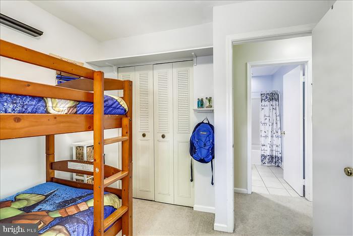 GUNNERS LAKE VILLAGE - Residential