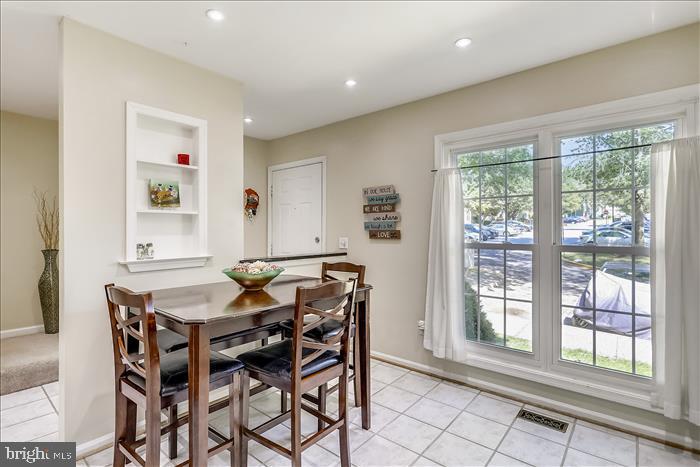 GUNNERS LAKE VILLAGE - Residential