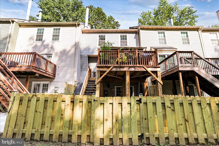 GUNNERS LAKE VILLAGE - Residential