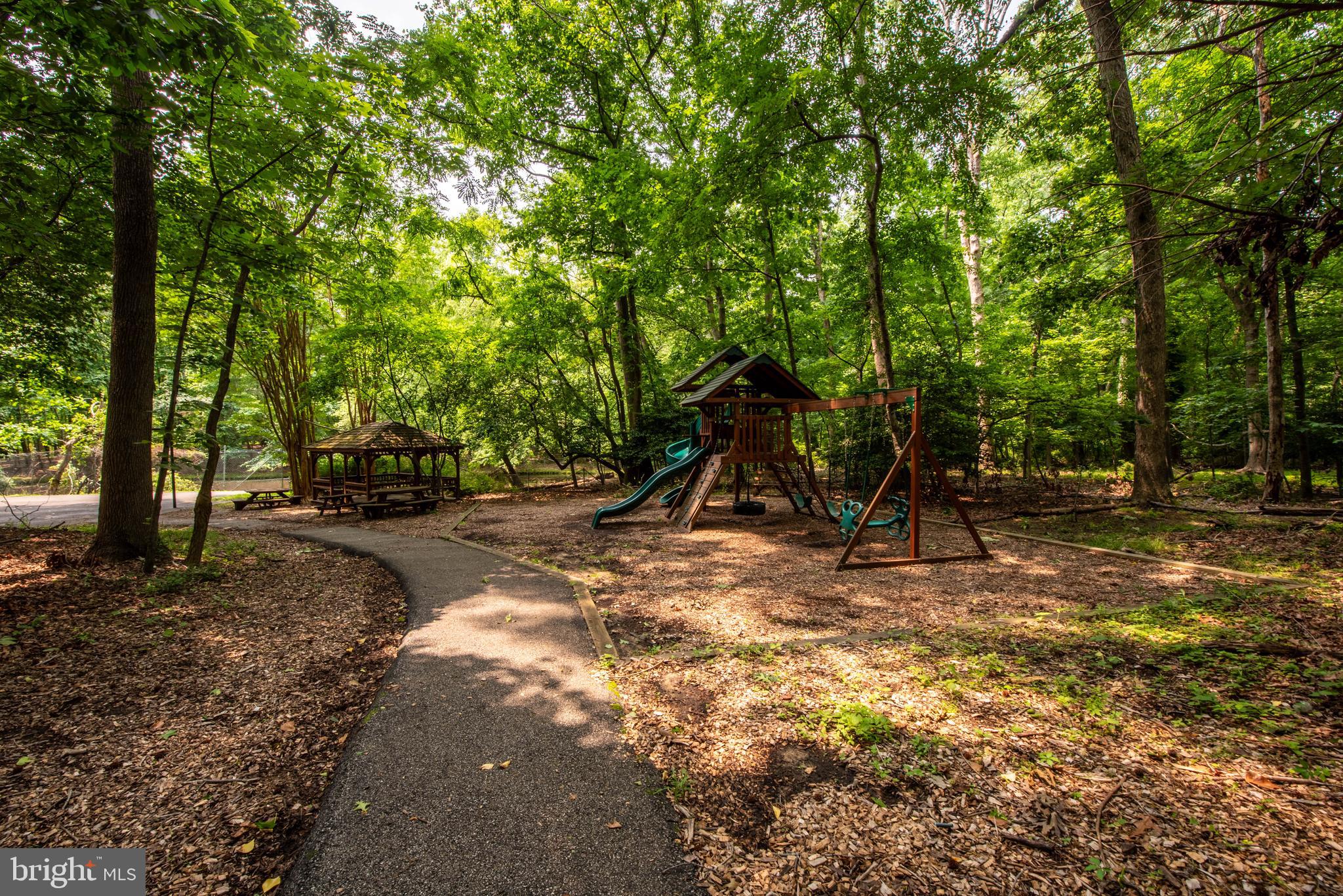 BLACKWALNUT COVE - Residential