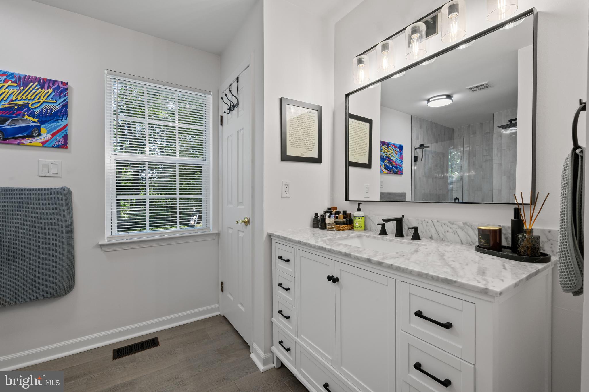 BLACKWALNUT COVE - Residential