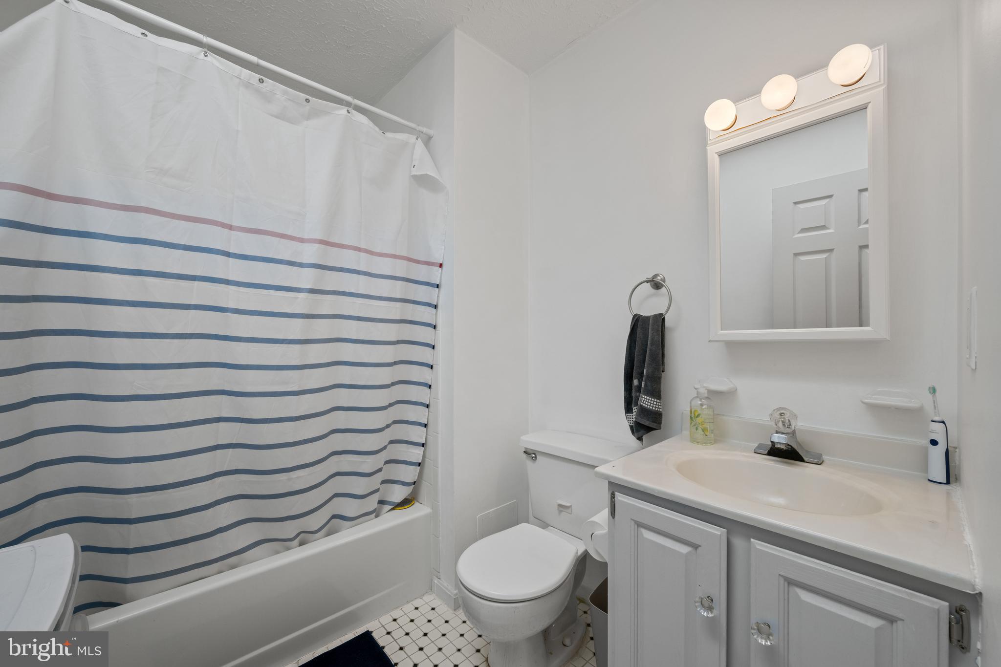 BLACKWALNUT COVE - Residential
