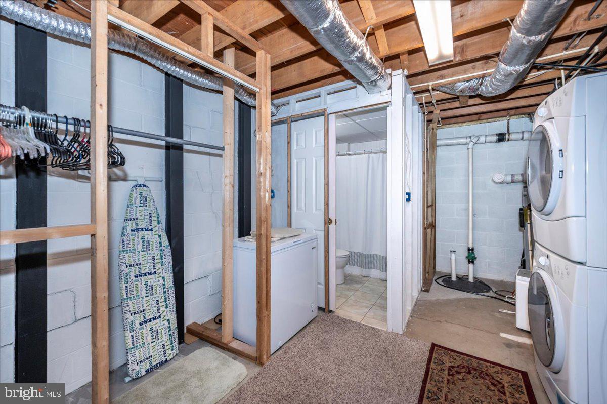 CRESTVIEW ESTATES - Residential