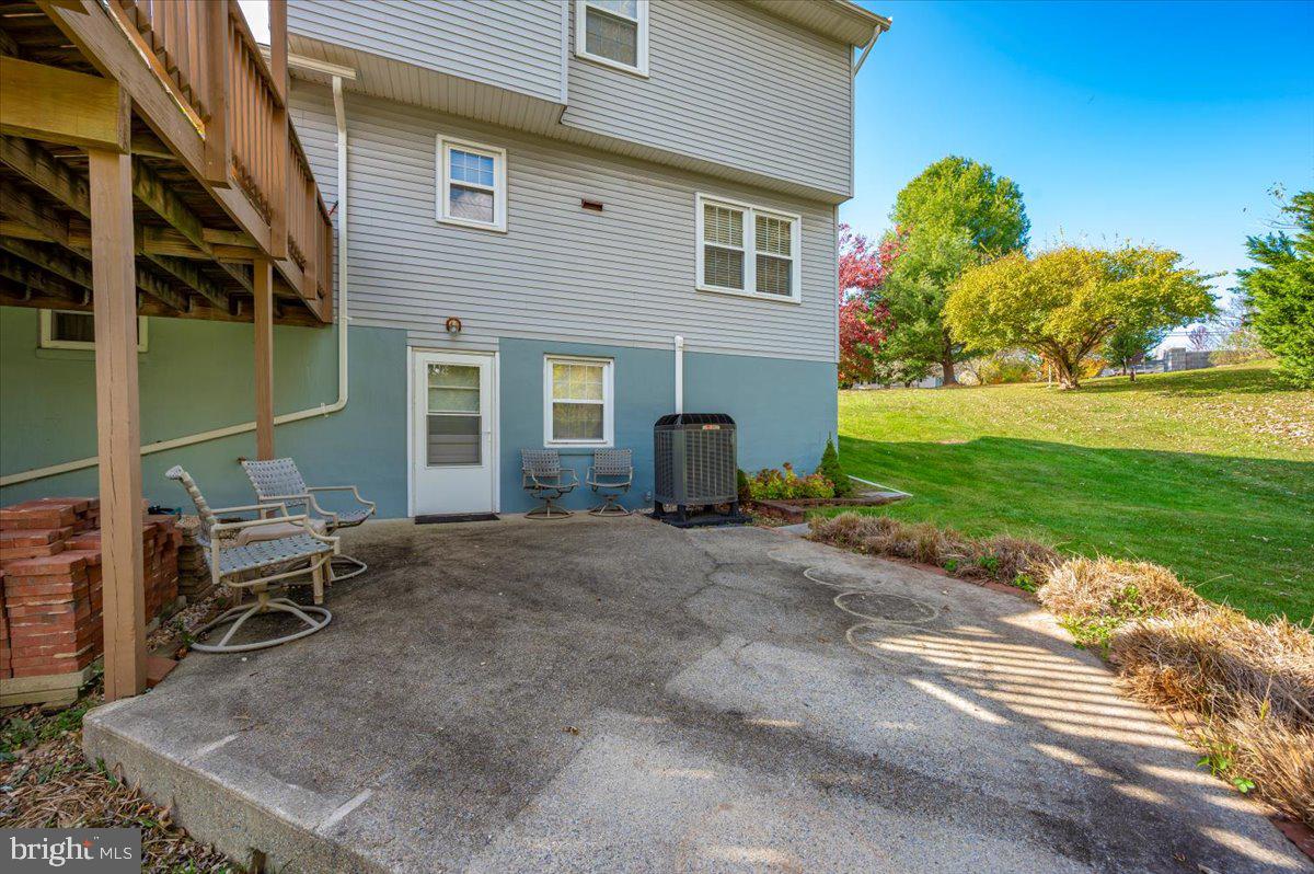 CRESTVIEW ESTATES - Residential