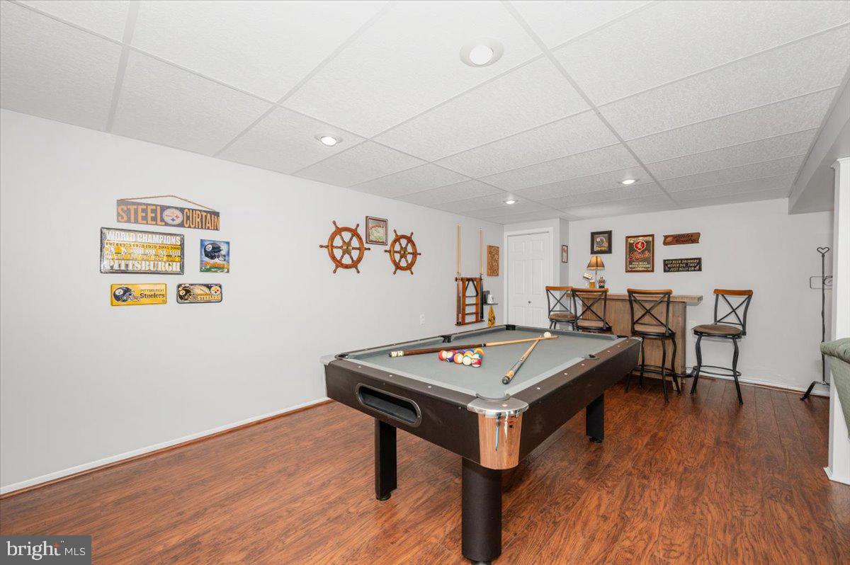 CRESTVIEW ESTATES - Residential