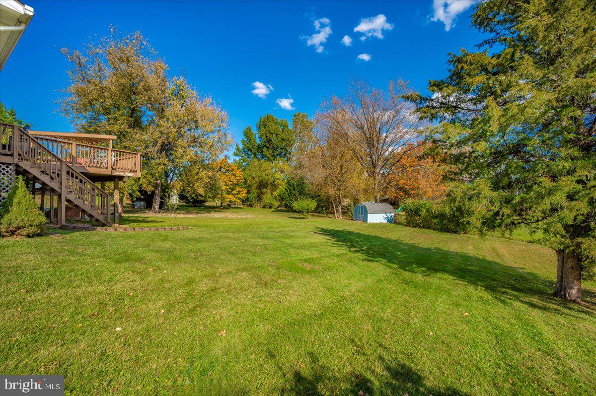 CRESTVIEW ESTATES - Residential