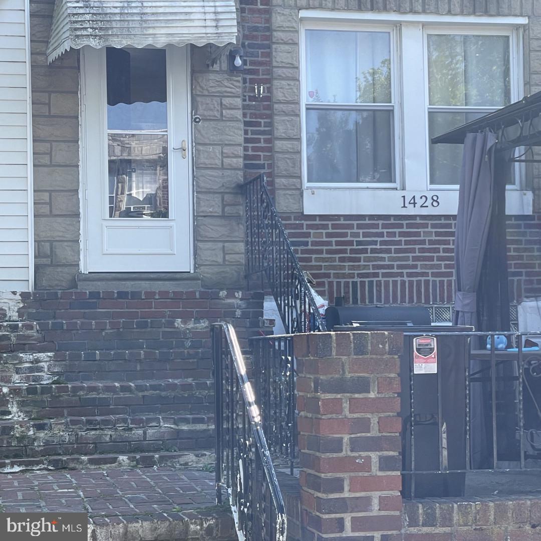 Long term Tenant with rent at $1,625 /mo (month to month w/ 2 mo notice required according to lease, will NOT be delivered vacant, and tenant pays for all utilities including water). 1428 Higbee St is a 3 bedroom, 1.5 bath, 18 foot wide, 64 feet deep, 2 story brick front home in good condition with an attached garage and front patio. Remodeled in 2019 with hardwood floors throughout and an updated kitchen with granite countertops, microwave, and refrigerator. Formal living room, dining room and kitchen on the 1st floor and 3 nice size bedrooms with an updated hall bath on the 2nd floor. Washer and dryer and half bath in the semi-finished basement. This home has gas cooking and radiator heat. Garage is rented separately for $100 /mo. Located close to Tarken Ice Rink, Max Myers Recreation Center, Thunderbird Lanes and easy access to
Roosevelt Blvd. Showings by appointment ONLY. Landlord will not deliver property vacant,
Investors ONLY.