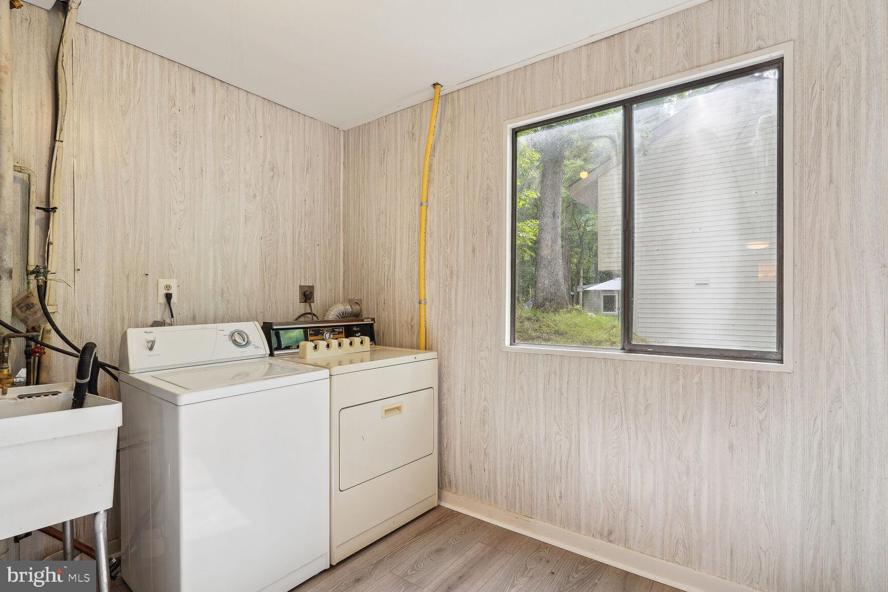 NEW MARK COMMONS - Residential