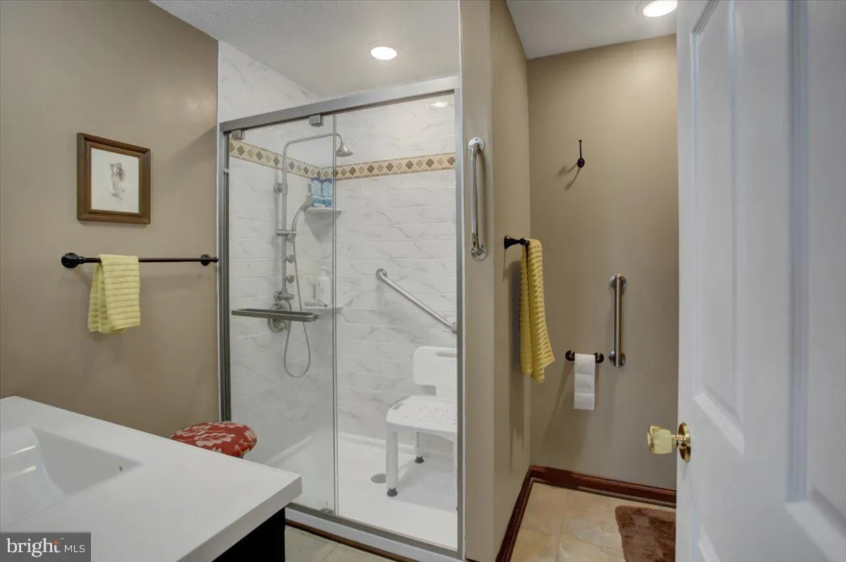 Chambersburg, Pennsylvania 17201, United States, 4 Bedrooms Bedrooms, ,3 BathroomsBathrooms,Residential,Coming Soon,175049