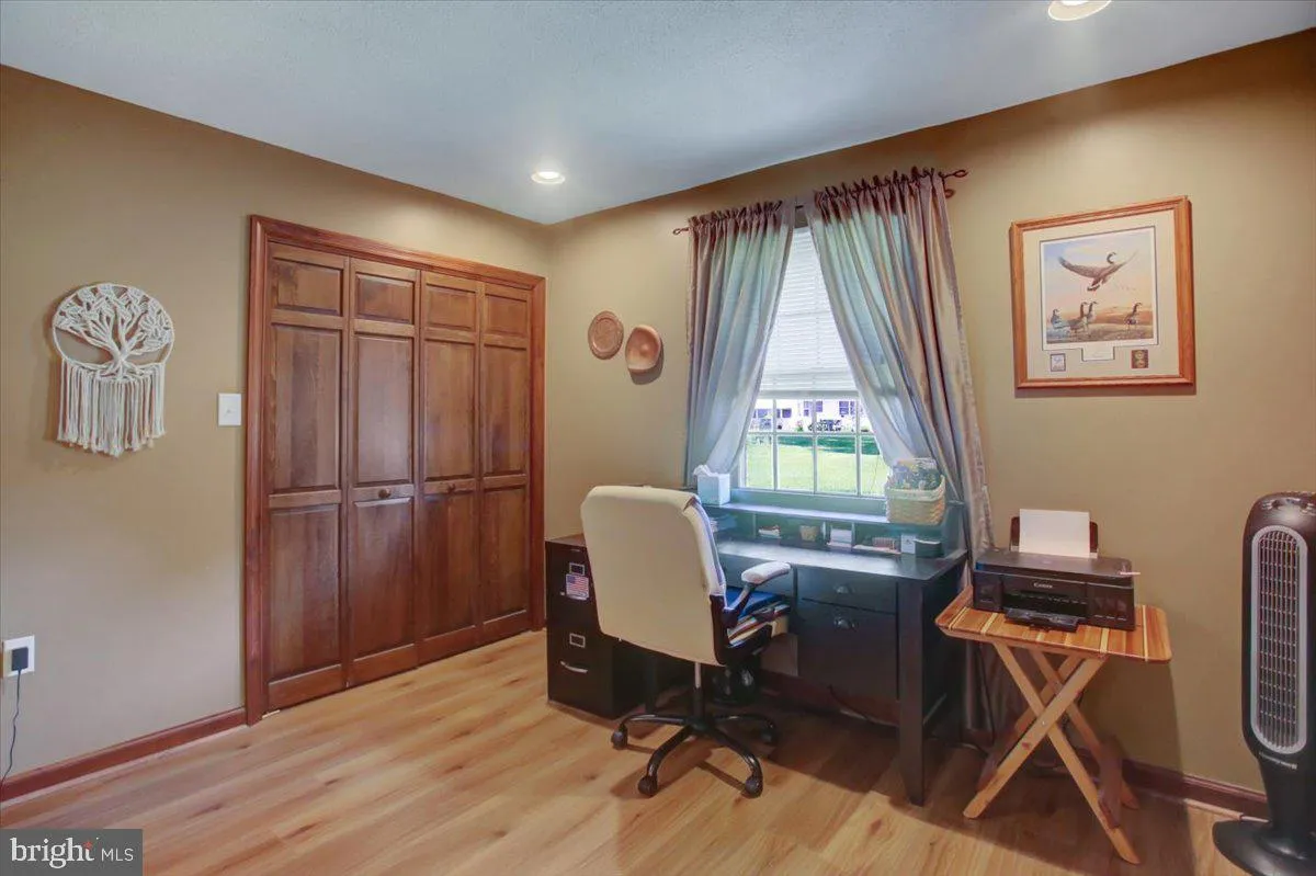 Chambersburg, Pennsylvania 17201, United States, 4 Bedrooms Bedrooms, ,3 BathroomsBathrooms,Residential,Coming Soon,175049