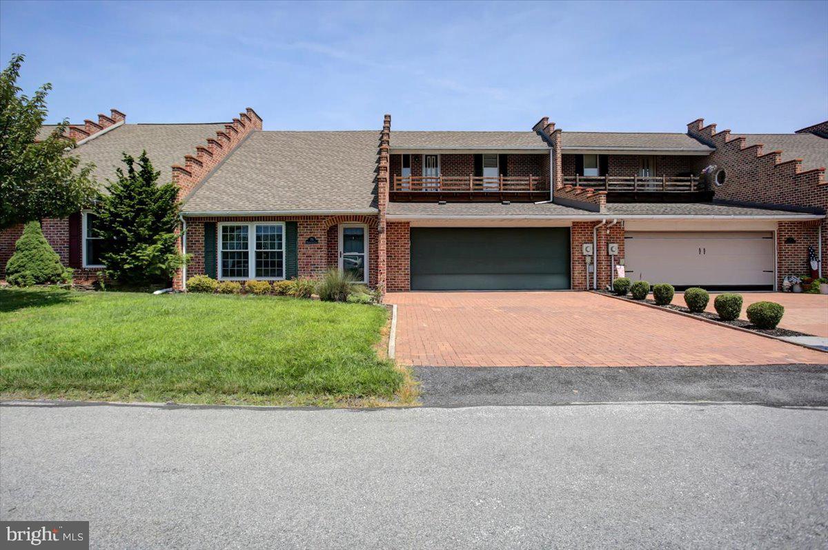 75 BROOKMEADOW LANE