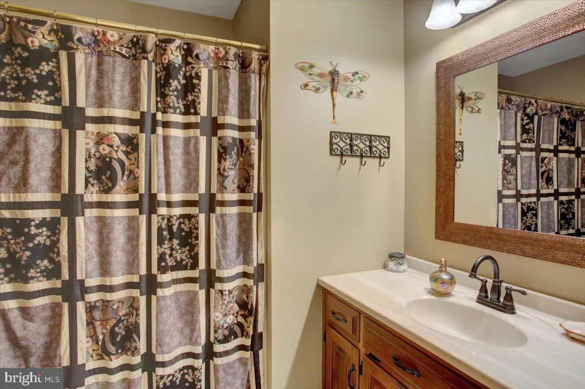 Chambersburg, Pennsylvania 17201, United States, 4 Bedrooms Bedrooms, ,3 BathroomsBathrooms,Residential,Coming Soon,175049