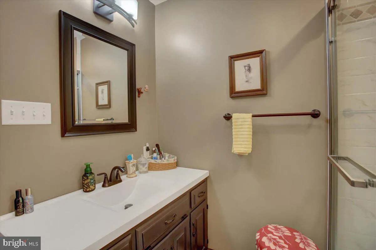 Chambersburg, Pennsylvania 17201, United States, 4 Bedrooms Bedrooms, ,3 BathroomsBathrooms,Residential,Coming Soon,175049