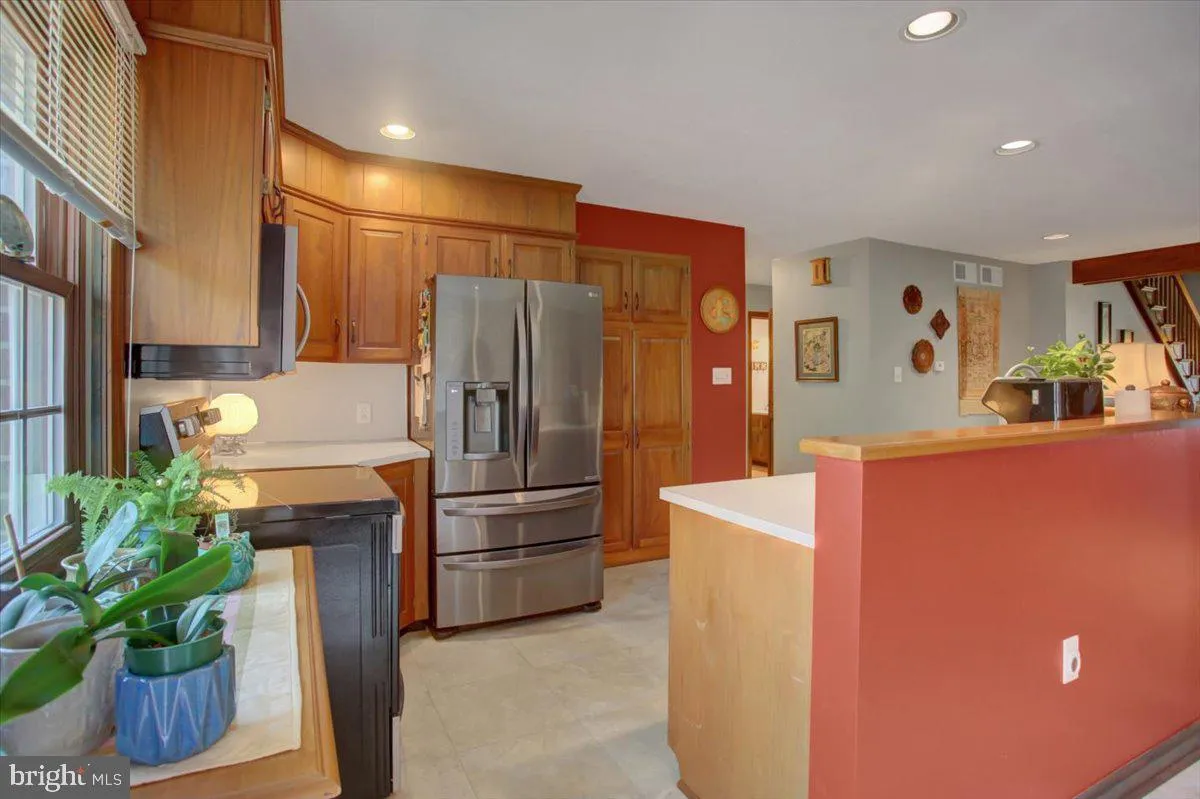 Chambersburg, Pennsylvania 17201, United States, 4 Bedrooms Bedrooms, ,3 BathroomsBathrooms,Residential,Coming Soon,175049