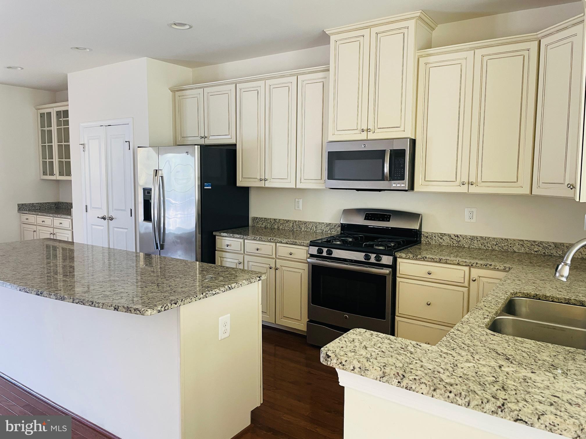 JEFFERSON PLACE - Residential Lease