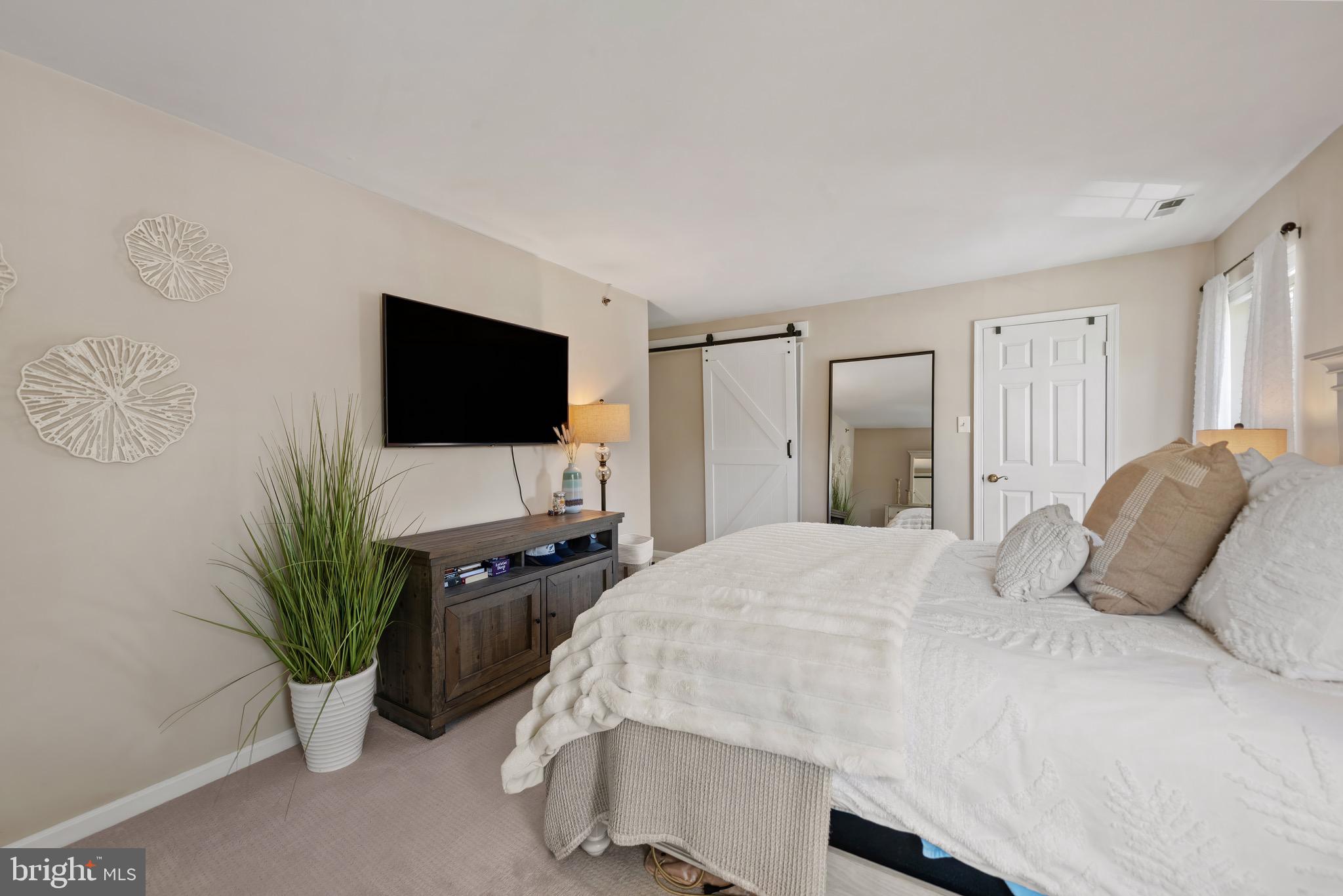 LOVETON FARMS - Residential