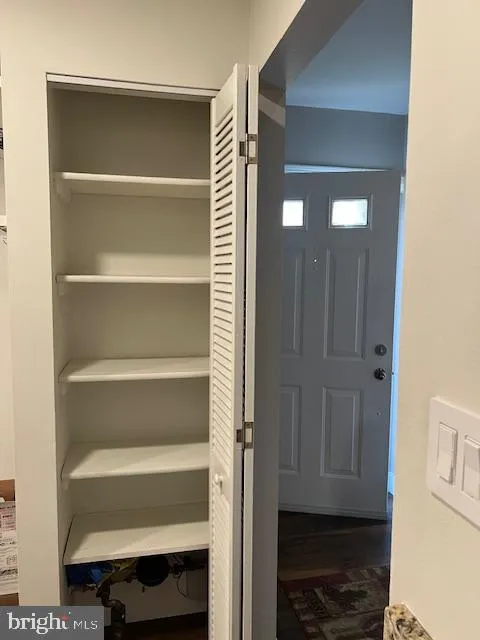 North Brunswick, New Jersey 08902, United States, 2 Bedrooms Bedrooms, ,2 BathroomsBathrooms,Residential,Active,118162