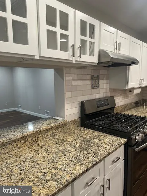 North Brunswick, New Jersey 08902, United States, 2 Bedrooms Bedrooms, ,2 BathroomsBathrooms,Residential,Active,118162