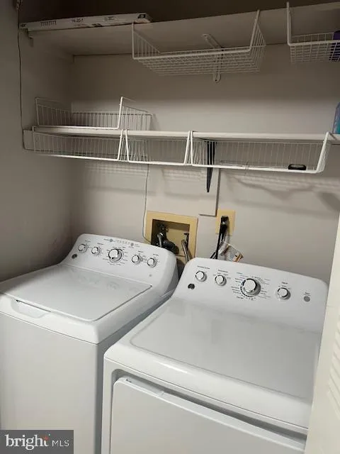 North Brunswick, New Jersey 08902, United States, 2 Bedrooms Bedrooms, ,2 BathroomsBathrooms,Residential,Active,118162