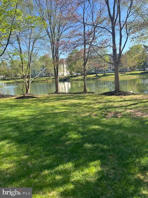 North Brunswick, New Jersey 08902, United States, 2 Bedrooms Bedrooms, ,2 BathroomsBathrooms,Residential,Active,118162