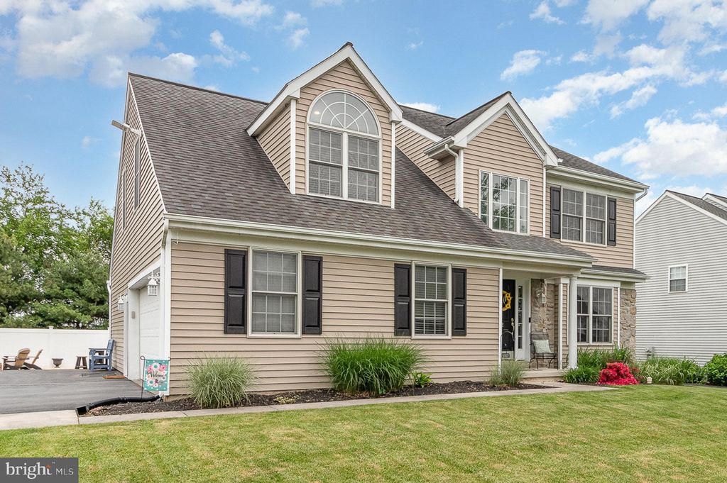 Photo of 22 Tower Drive, Elizabethtown, PA 17022 (MLS # PALA2051226)