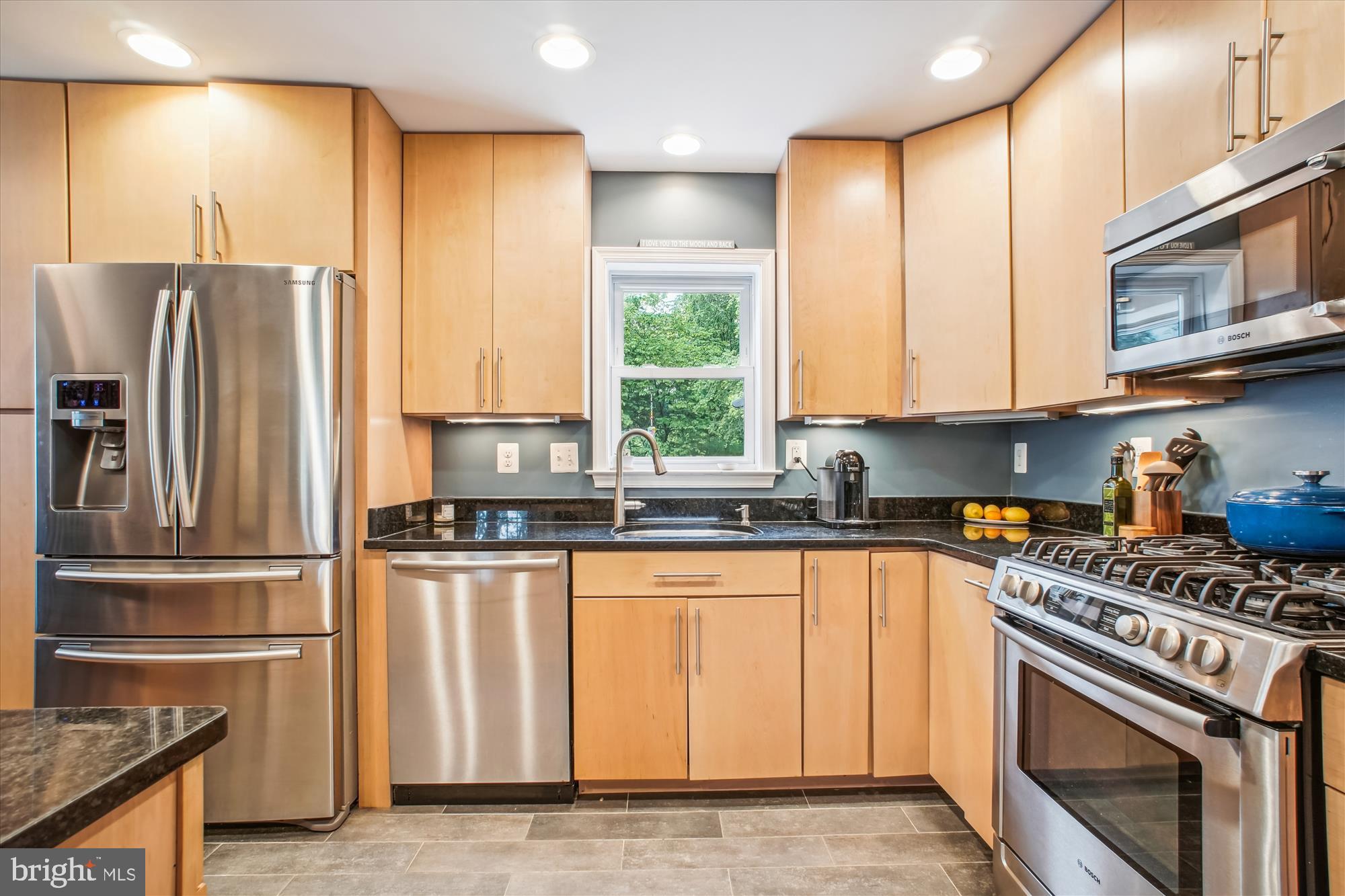 OVERLEE - Residential Lease