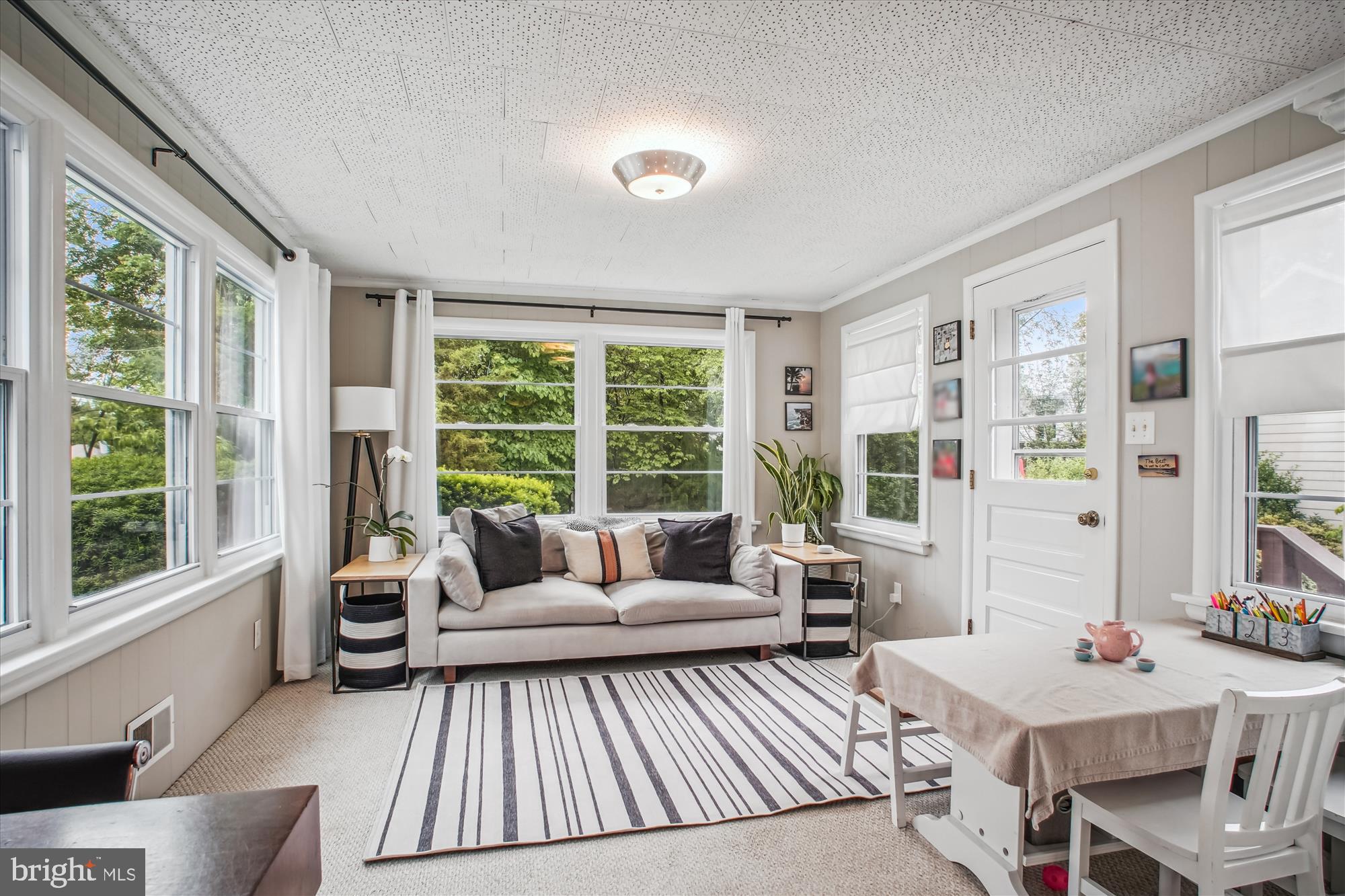 OVERLEE - Residential Lease