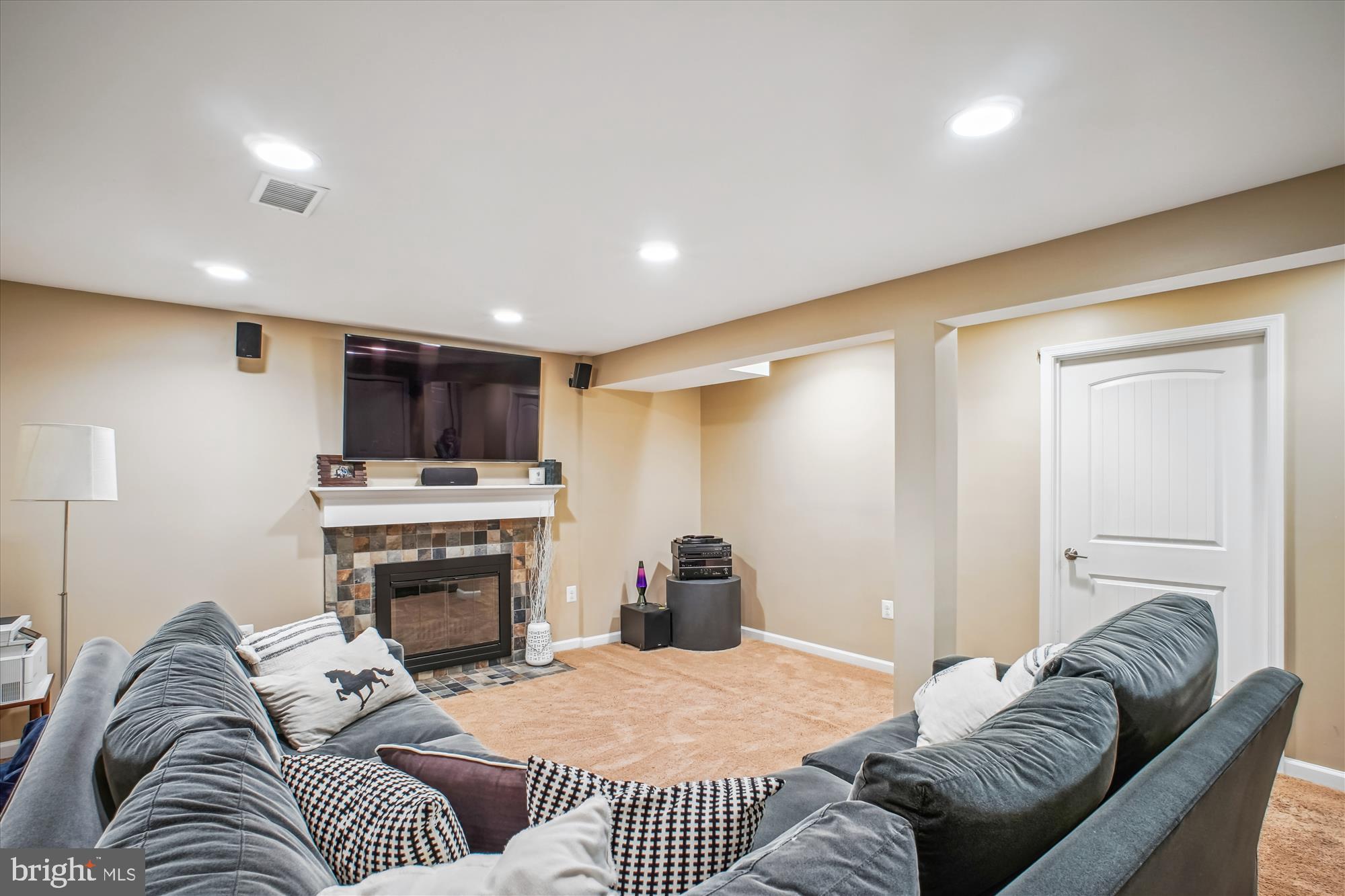 OVERLEE - Residential Lease