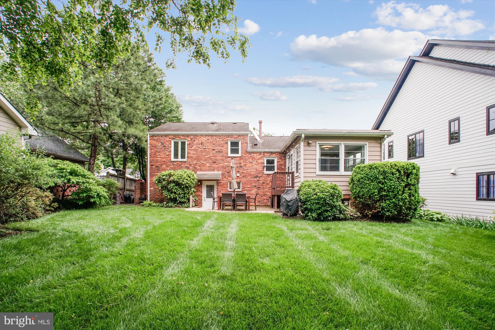 OVERLEE - Residential Lease