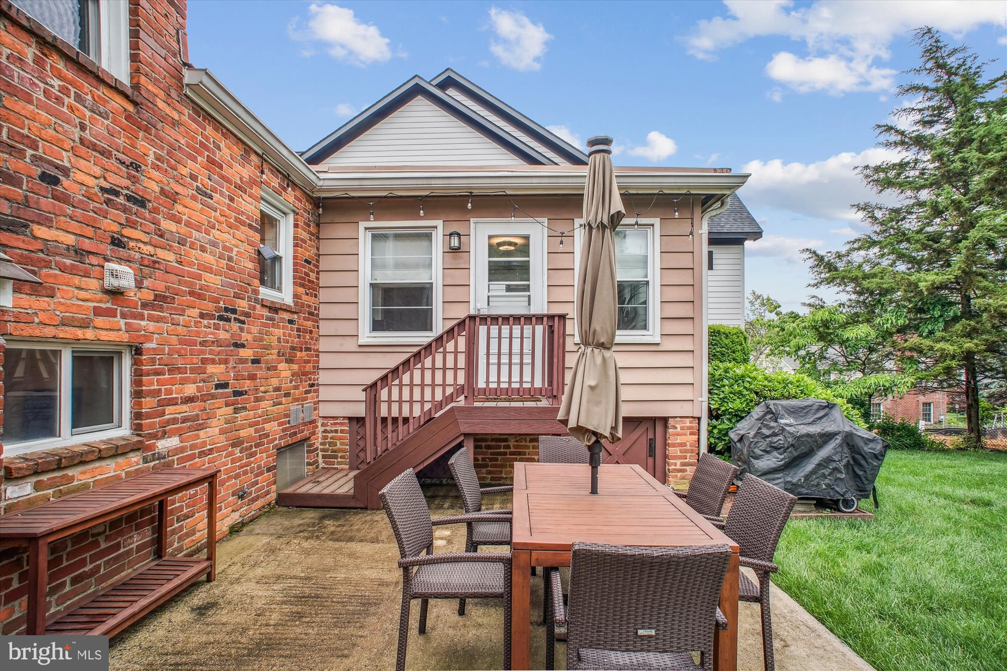 OVERLEE - Residential Lease