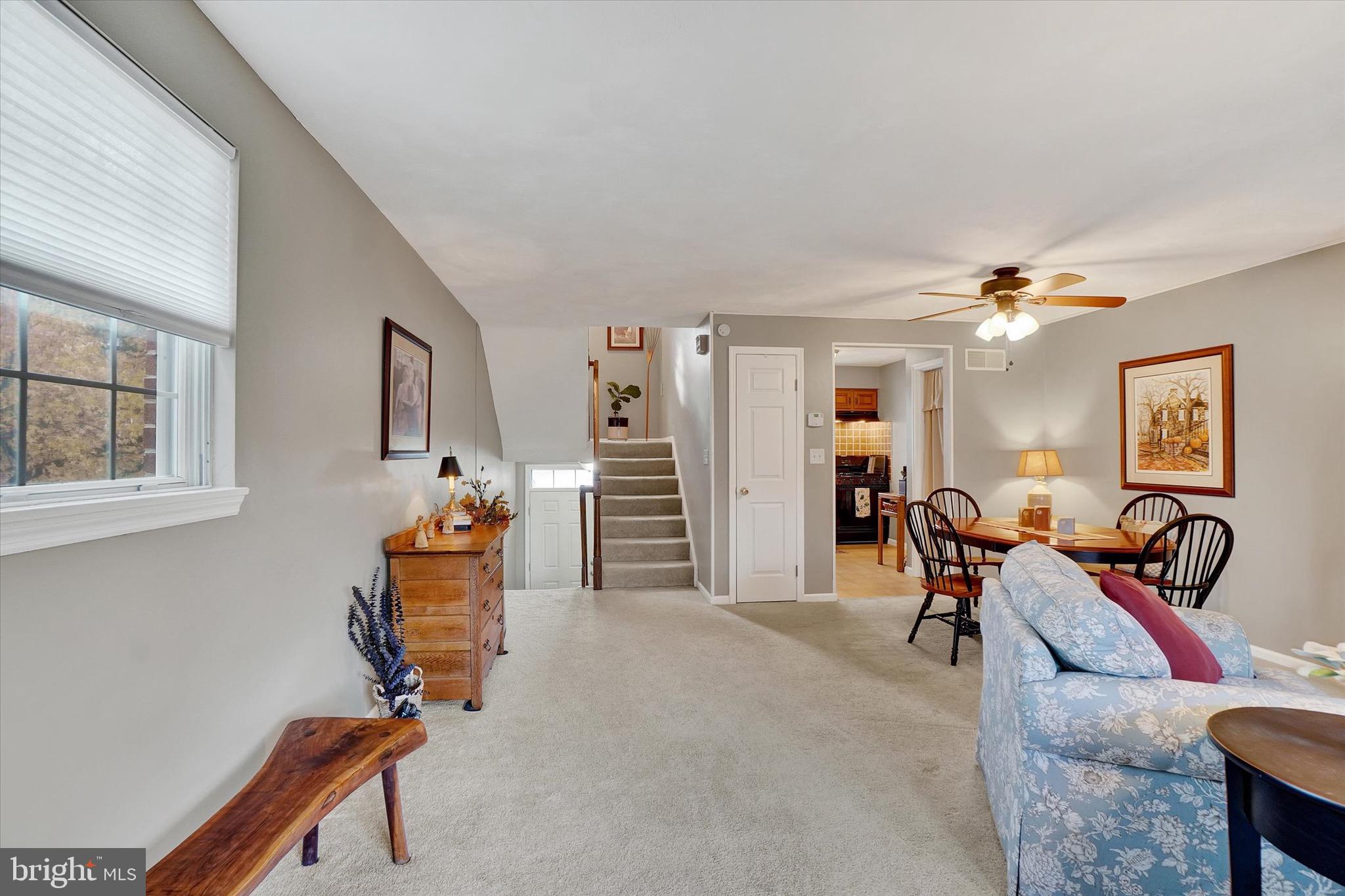 WESTLYN CONDOS - Residential