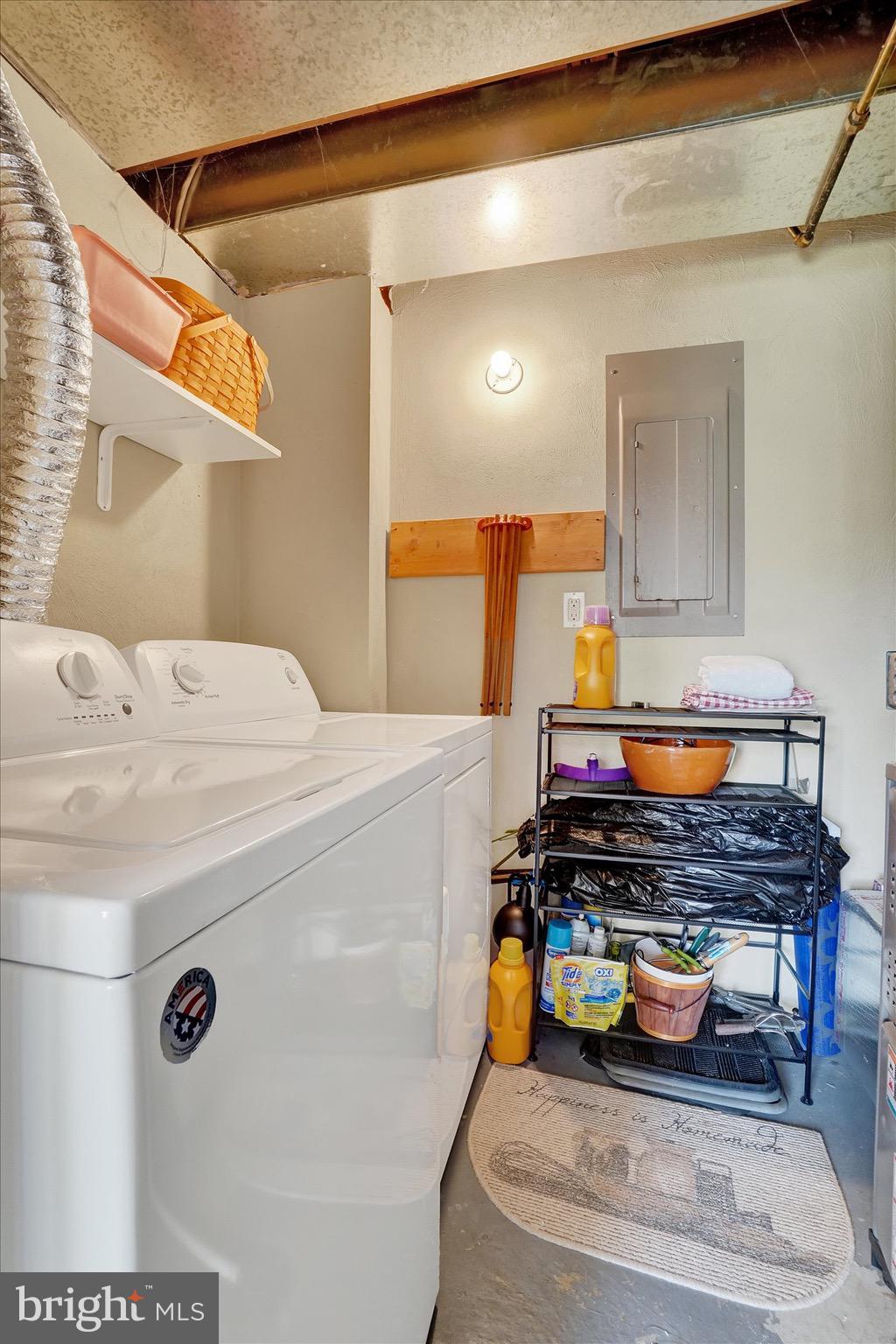 WESTLYN CONDOS - Residential