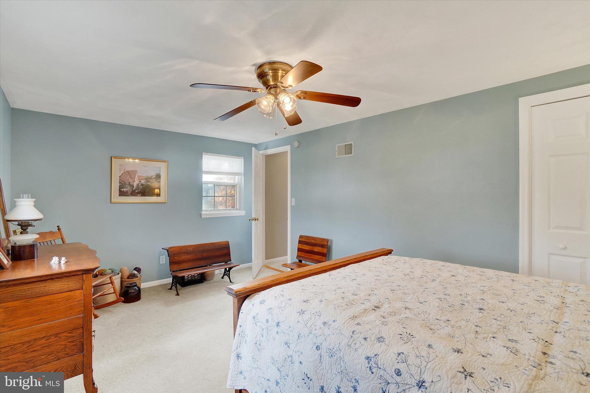 WESTLYN CONDOS - Residential