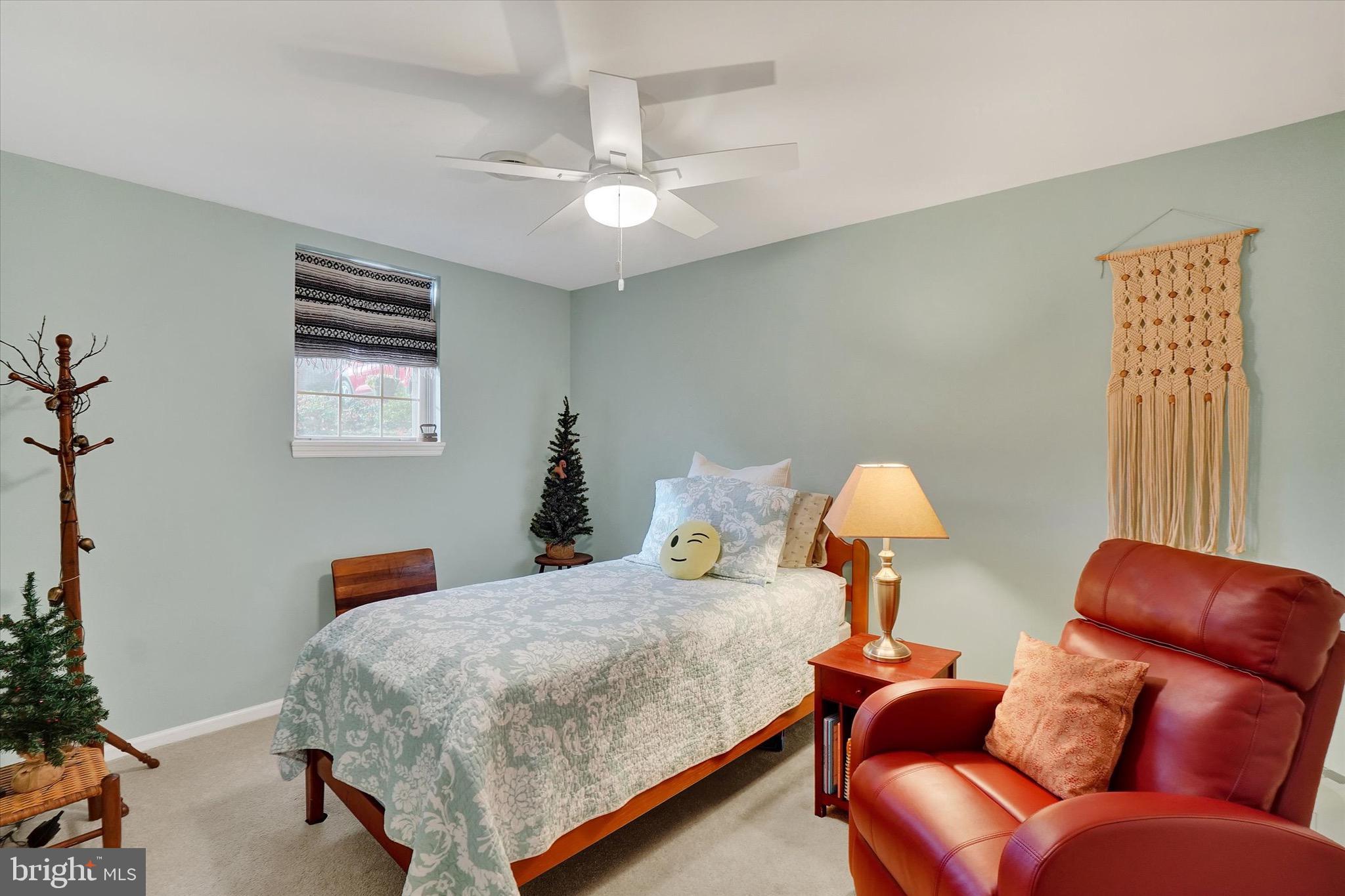 WESTLYN CONDOS - Residential